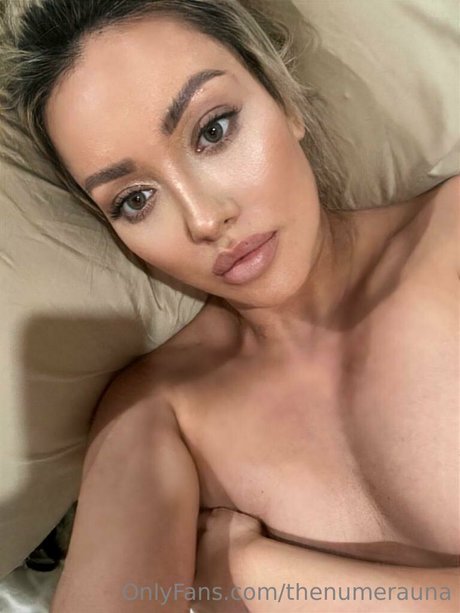 Una sexy actress pictures