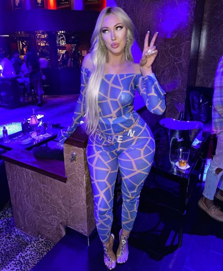 Una star exclusive images