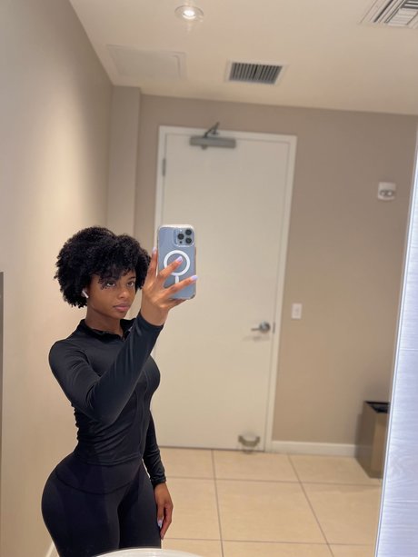 shemale ass onlyfans porn picture