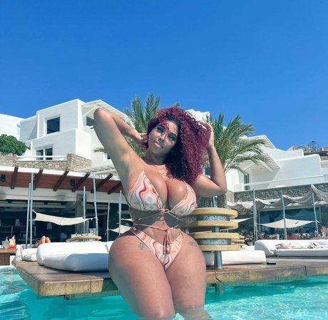 Shadee Monique sexy pornstar images