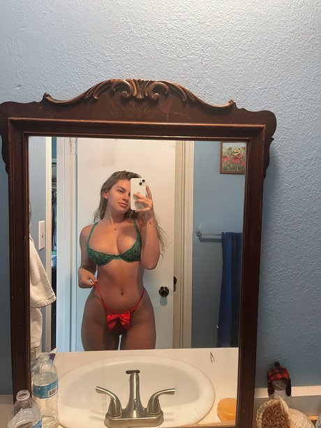 Claire Schroeder star nude photos