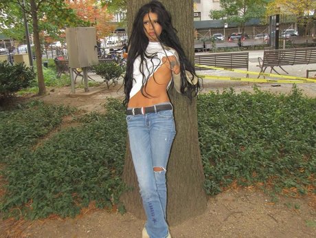 off grid onlyfans beautiful pics