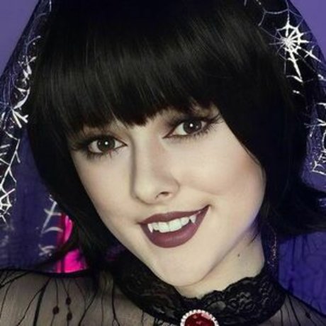 Juicyiris star adult image