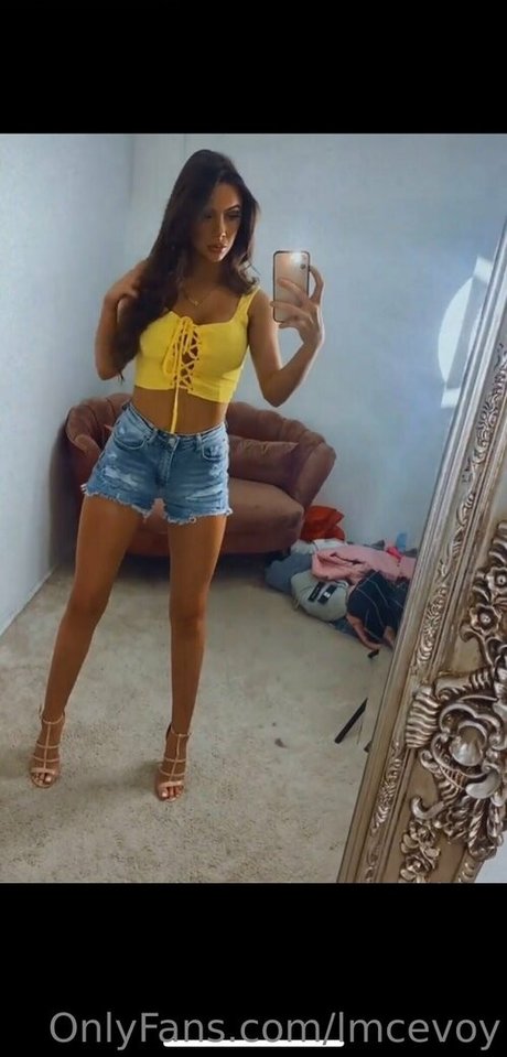 Lauren Mcevoy xxx model picture