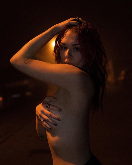 Taylor Upsahl_ hot star photos