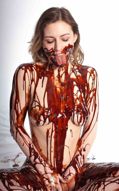 Karina Pennett star beautiful img