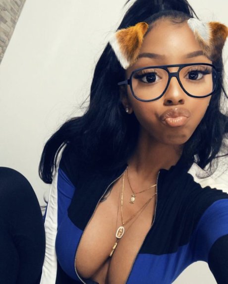 Ashley Burgos nude star pictures