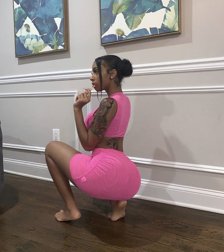 Ashley Burgos perfect model pics