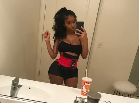 Ashley Burgos pornstar erotic archive