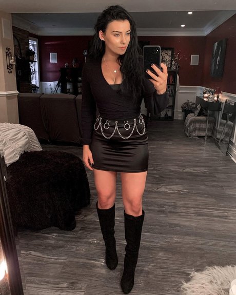 shemale fucks girl onlyfans art naked picture