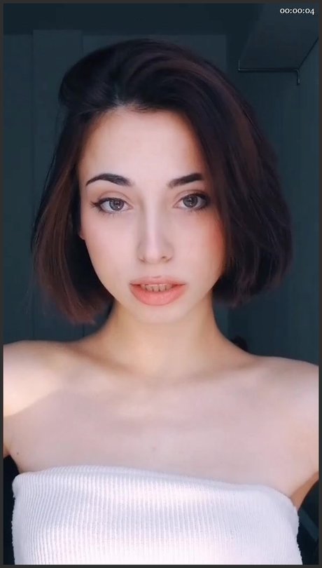 Lucrelisa_ nice model gallery