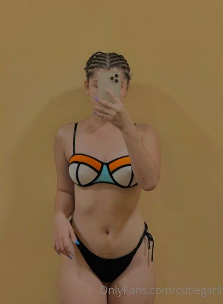 Mariana Castro pretty model galleries