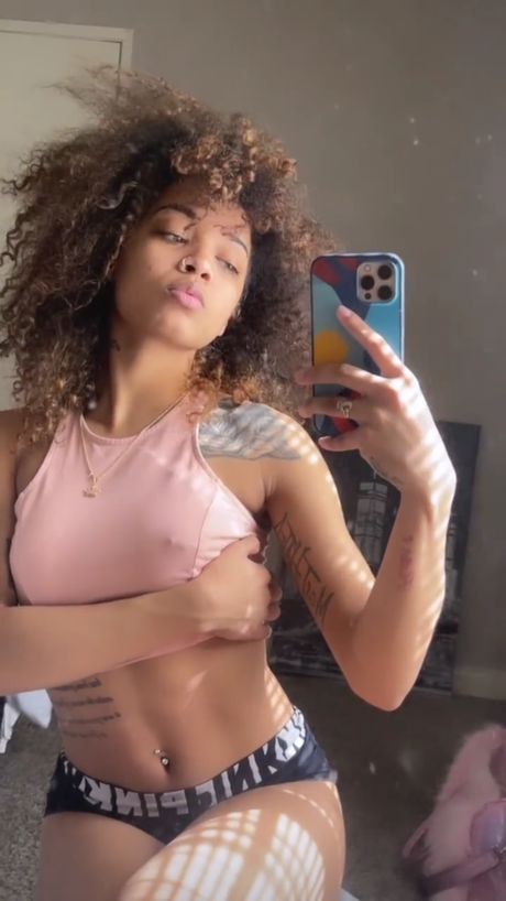 Kelis Gabriela star adult archive