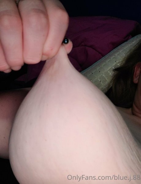 Blue J 88 nudes model photos