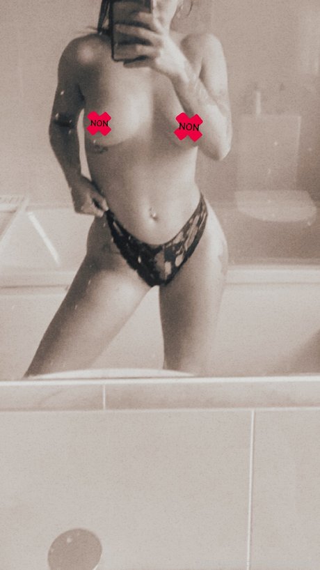 tiny asian onlyfans hot naked image