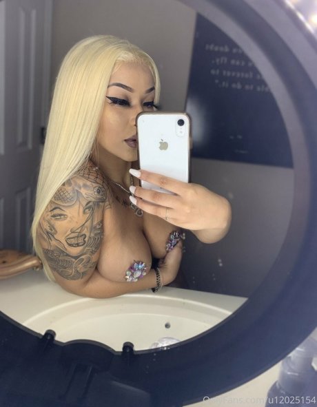 snowthadon pornographic star photos