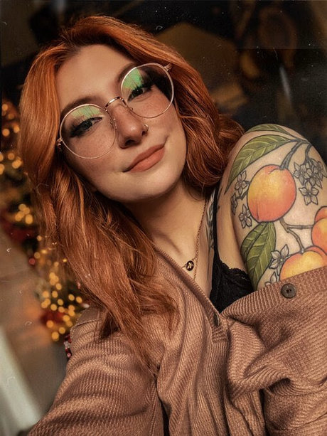 unexpected onlyfans adult img