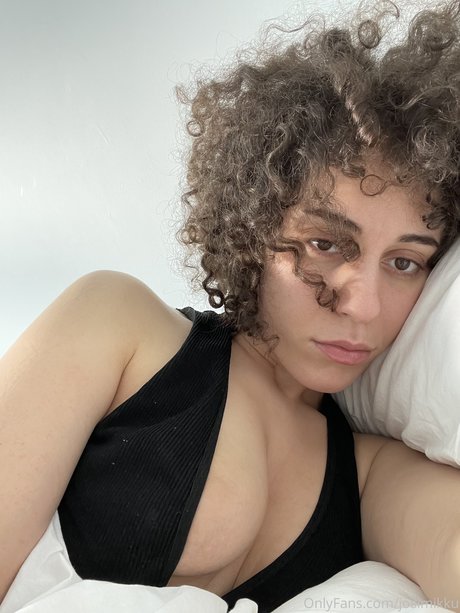 josie_ beautiful actress img