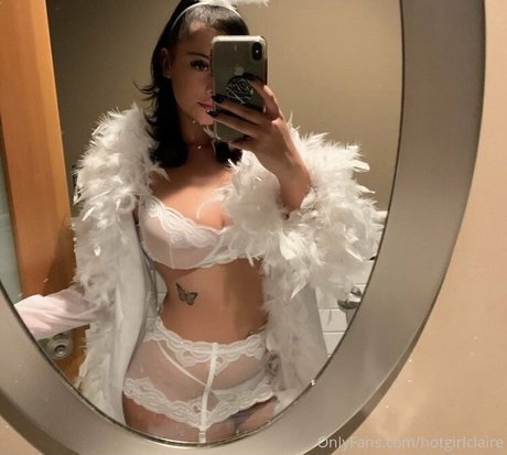 Submissive Skylar model high quality pictures