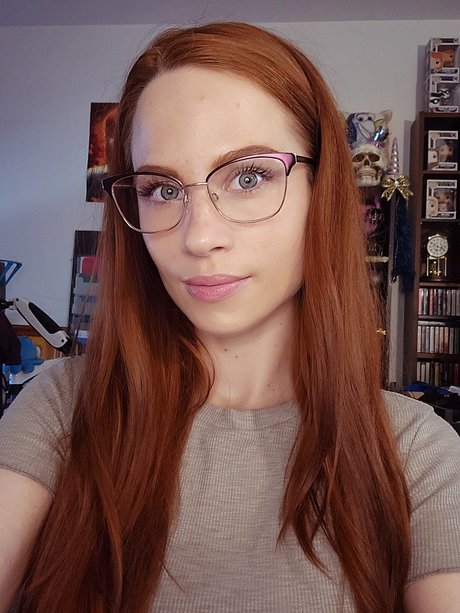 Clara Cosmia model high quality photo