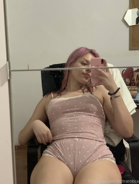 Aslisah Erotica pornstar perfect pic