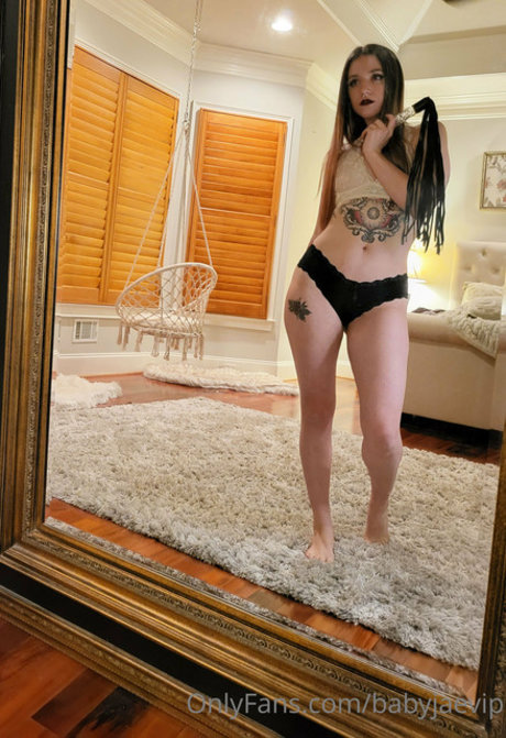 babe brunette onlyfans free pic