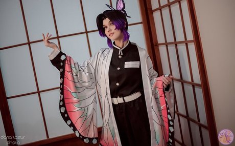 Ariadna Lobe model free picture