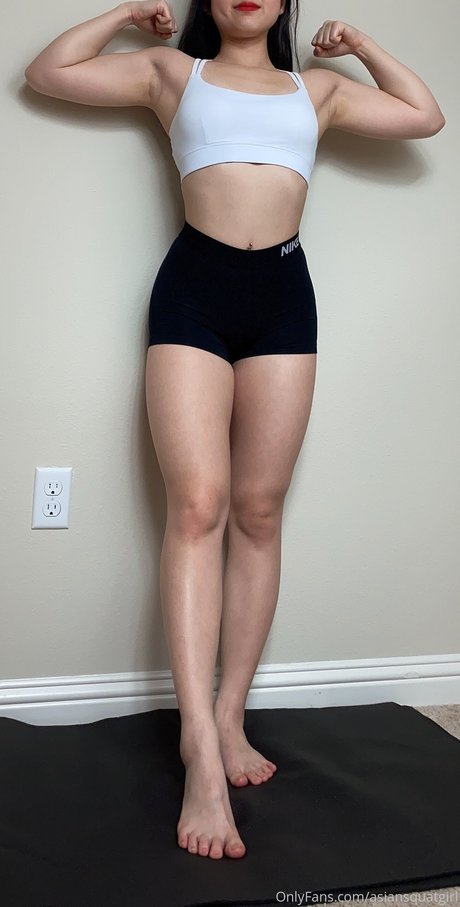 asian squatgirl nice star picture