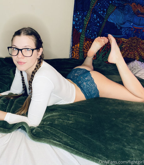 FightgirlFit star hot img