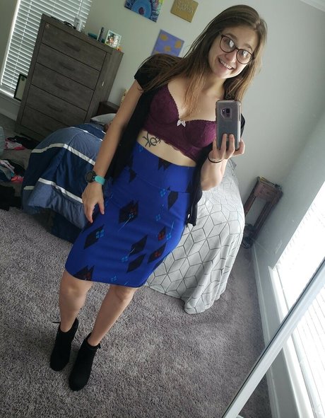 Queen Amber art actress img