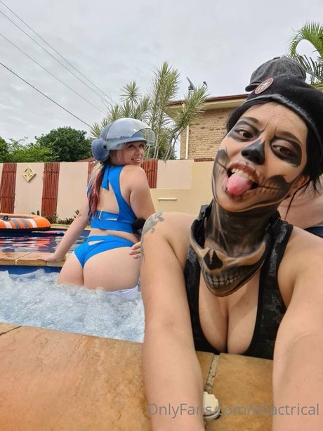 Ellactrical top model galleries