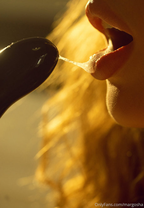 Margosha__22 pornstar exclusive pictures