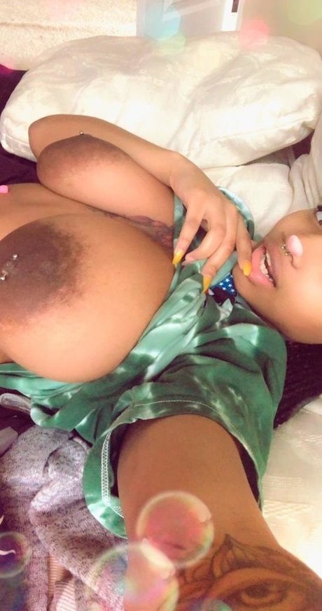 Mikeilaj model best photo