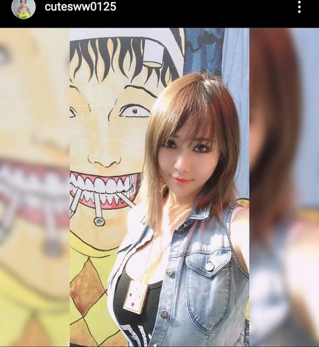 cum on glasses onlyfans hot nude gallery