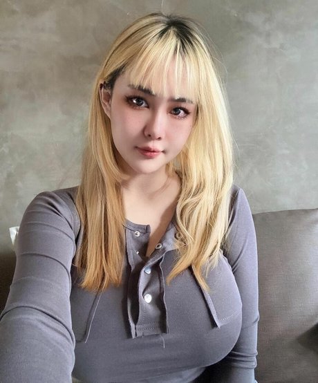 tanned onlyfans best photo