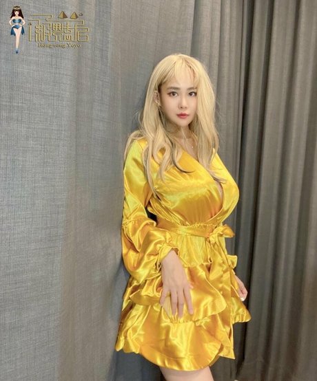 female popular onlyfans free xxx gallery