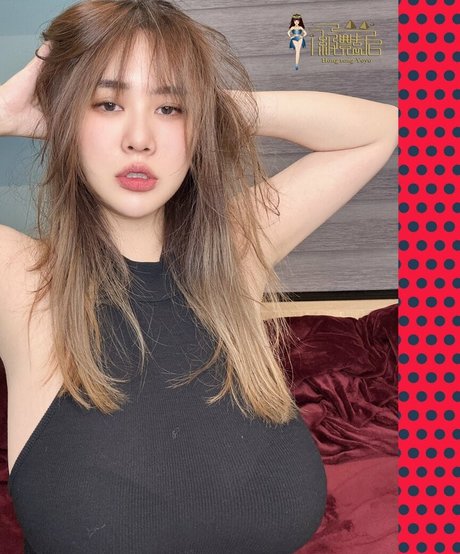 shemale handjob onlyfans hot images