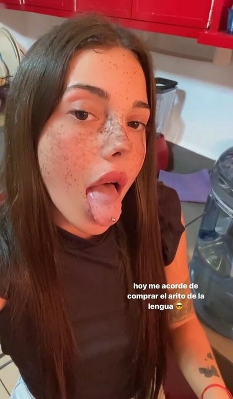 Mile romeo model pretty galleries