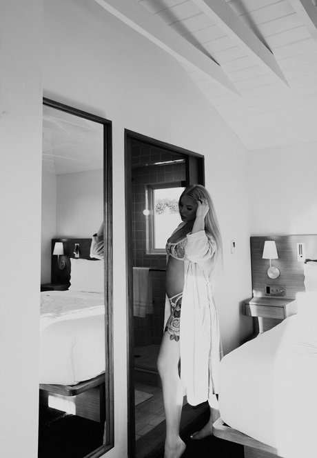 Cakes n Freedom model free photo