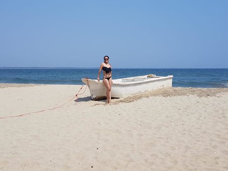 Tania Ivette_ perfect star picture