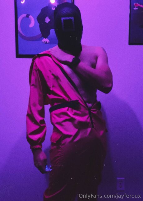 Jayferoux nude actress photos