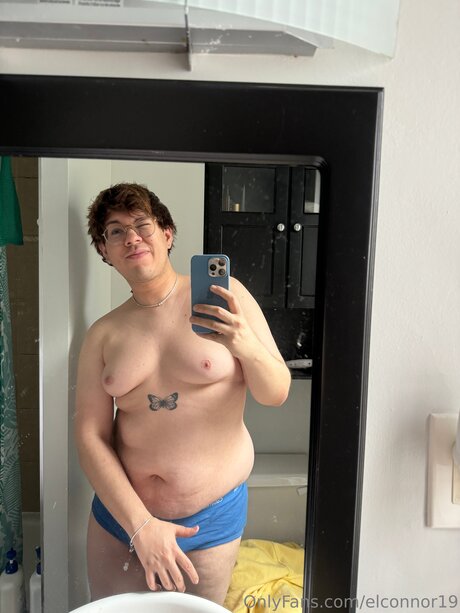 Elconnor19 sex star photo