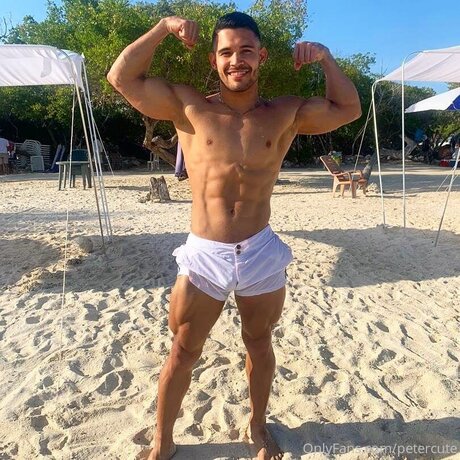 Petercute star sexy pictures