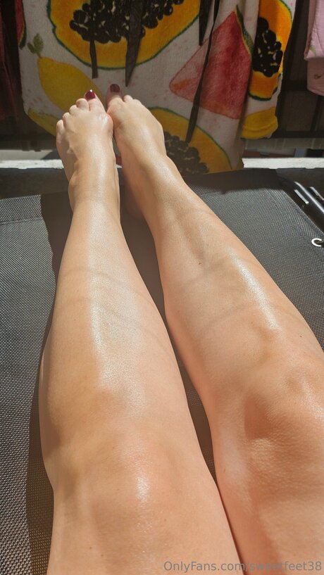 Sweetfeet38 model sexy picture