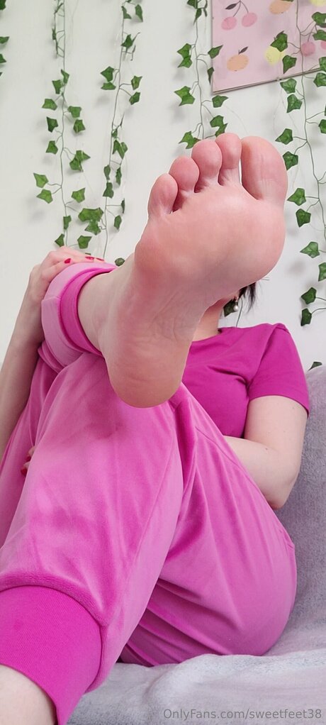 Sweetfeet38 xxx star picture