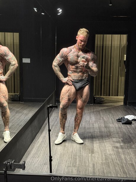 brazilian teen onlyfans pornographic pic