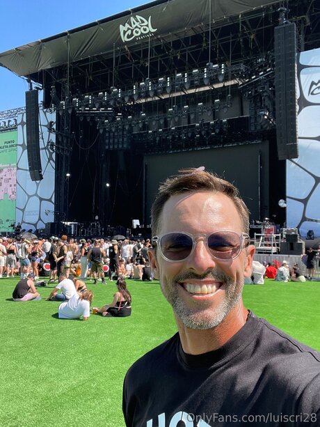 Lucri28 naked pornstar pics