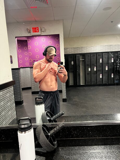 Colt Classic free star pics