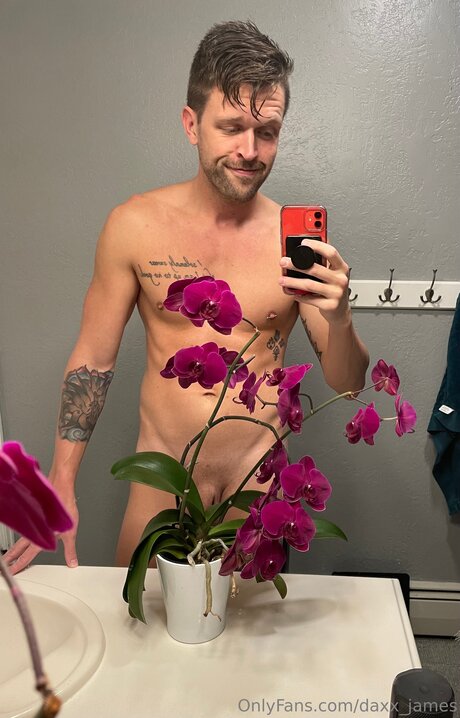 Daxx James star free image