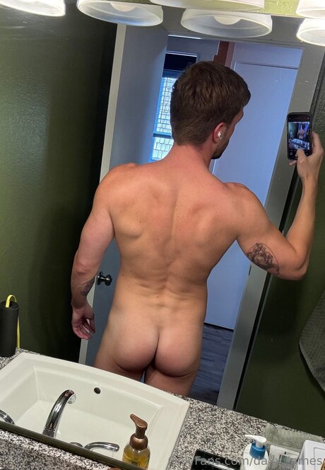 Daxx James naked pornstar picture